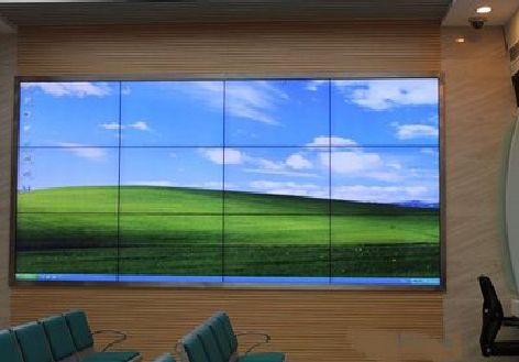 石台液晶拼接屏的另类用法。